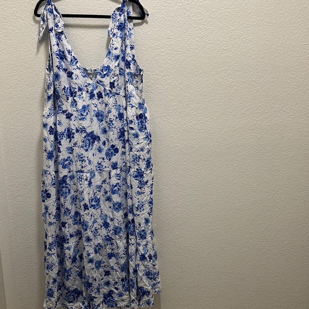 Baltic Born White and Blue Floral Dress - Picture 5 of 12